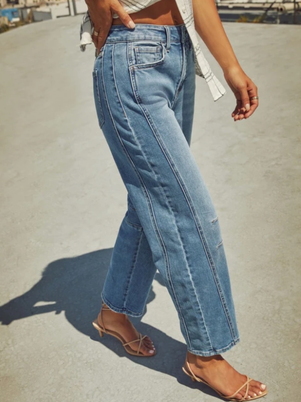 NWT VICI Free Cove Super Stretch High Rise Barrel Jeans - Picture 4 of 6
